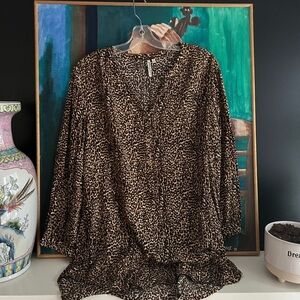 Grand & Greene Leopard Print Blouse L